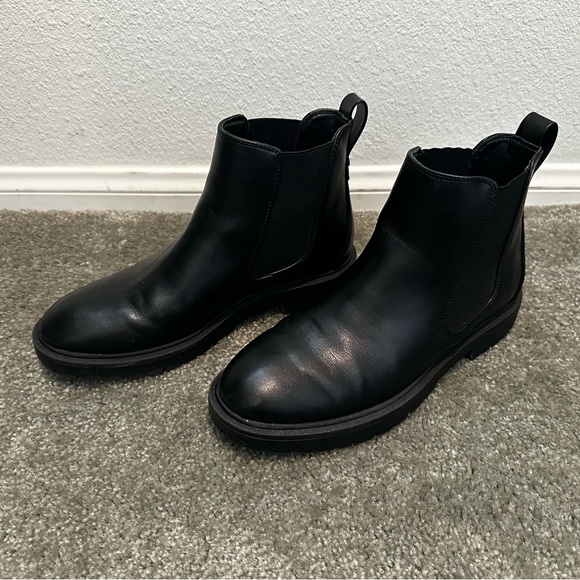 Dream Pairs Chelsea Ankle Boots- Black size 7.5 - Picture 3 of 8